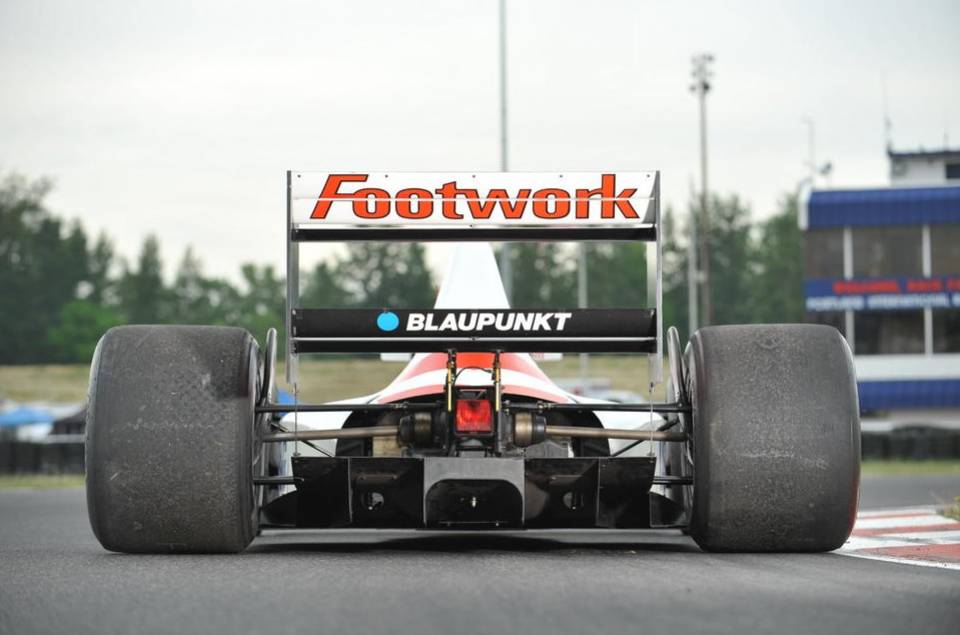 1990 ARROWS-FOOTWORK FA11B F1 Racing Single-Seater 1990 ARROWS-FOOTWORK FA11B F1 Racing Single-Seater