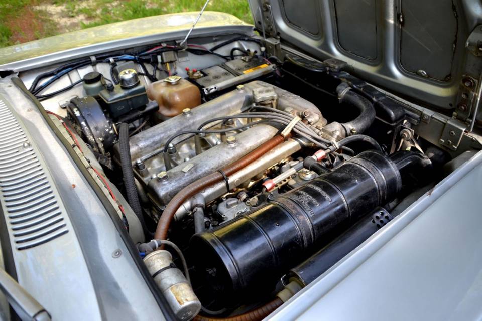 1972 ALFA ROMEO 2000 GTV 1972 ALFA ROMEO 2000 GTV