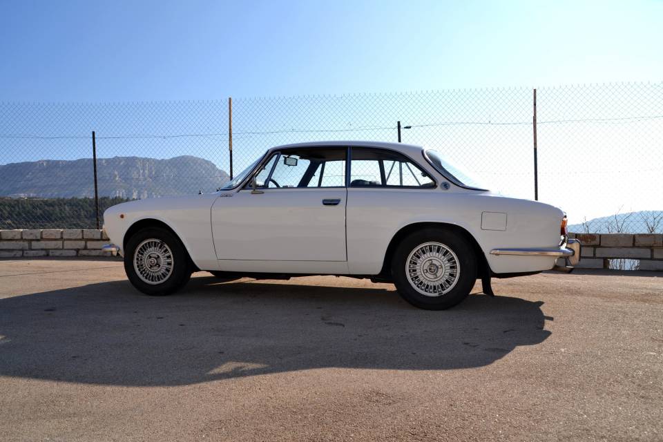1975 ALFA ROMEO 2000 GTV GR.1 1975 ALFA ROMEO 2000 GTV GR.1
