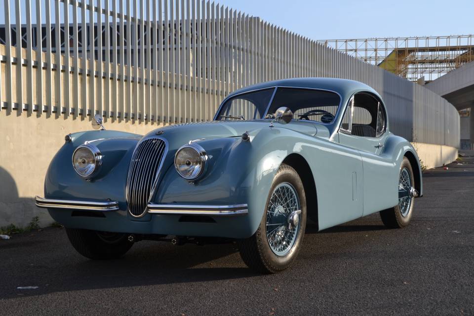 1953 JAGUAR XK 120 FHC 1953 JAGUAR XK 120 FHC