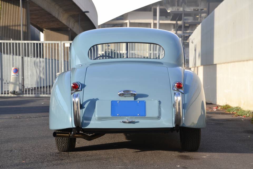 1953 JAGUAR XK 120 FHC 1953 JAGUAR XK 120 FHC