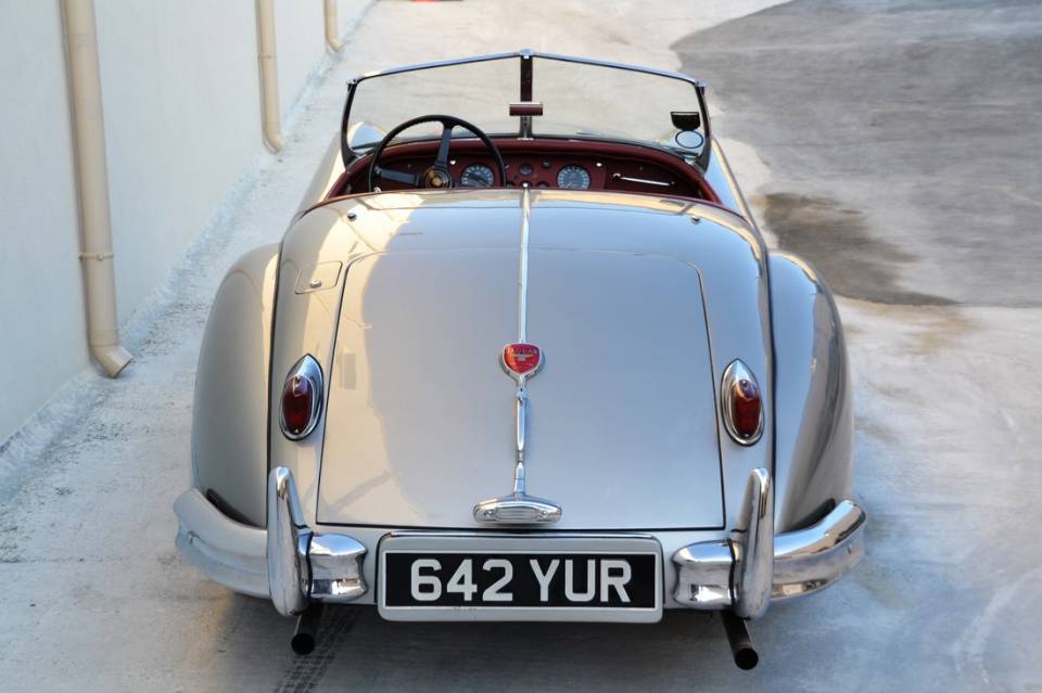 1954 JAGUAR XK140 Roadster 1954 JAGUAR XK140 Roadster