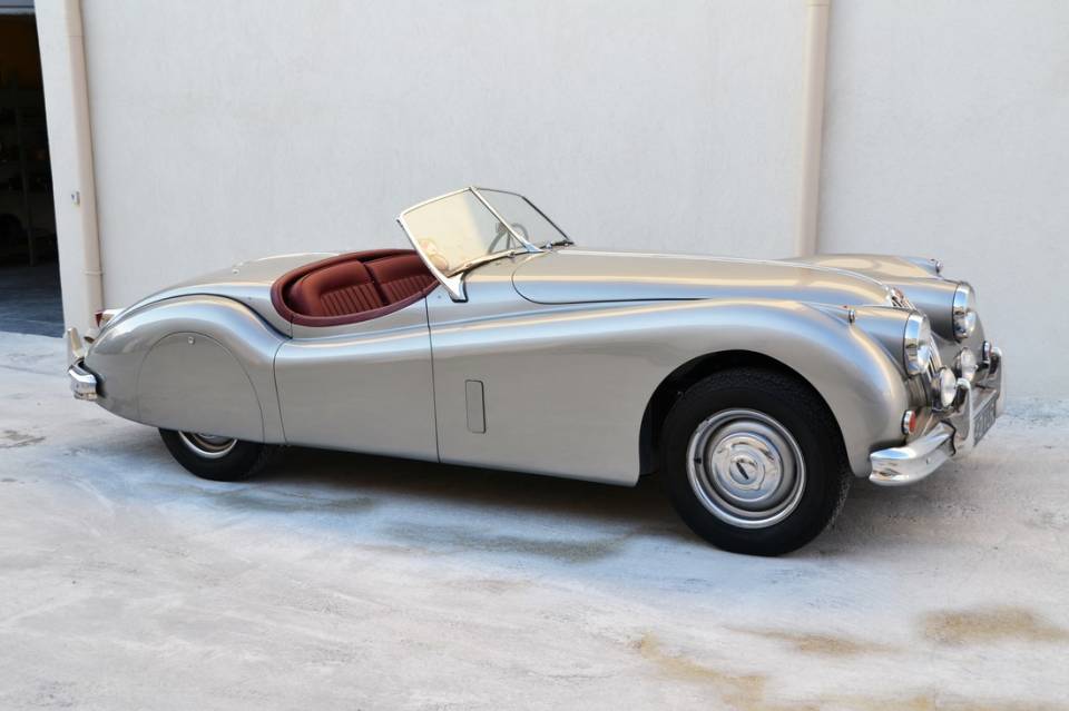 1954 JAGUAR XK140 Roadster 1954 JAGUAR XK140 Roadster