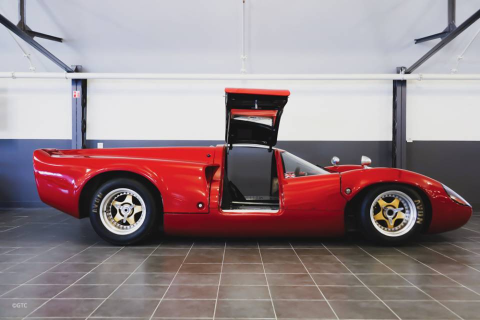 1967 LOLA T70 MKIII GT Coupe 1967 LOLA T70 MKIII GT Coupe