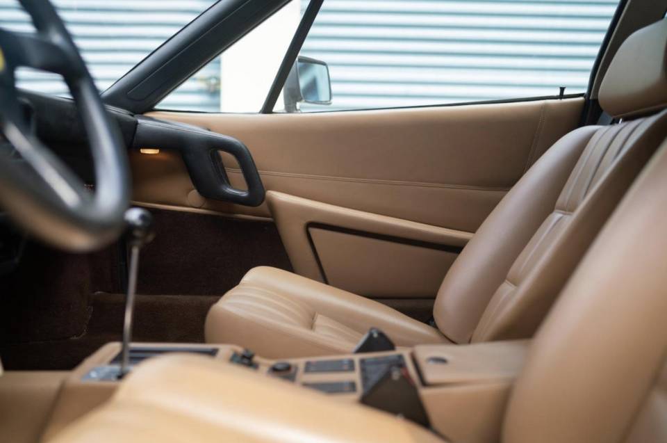 1986 FERRARI 328 GTS 1986 FERRARI 328 GTS