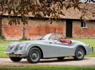 1953 JAGUAR XK120 SE Roadster 1953 JAGUAR XK120 SE Roadster