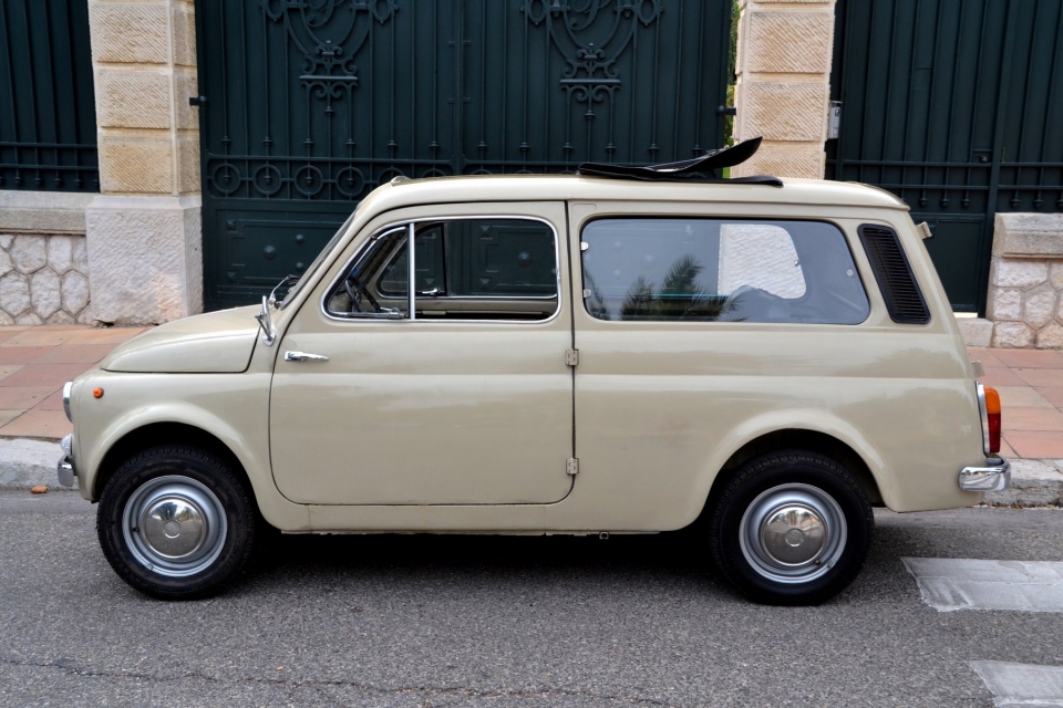 1975 FIAT 500 Bianchina Giardiniera 1975 FIAT 500 Bianchina Giardiniera