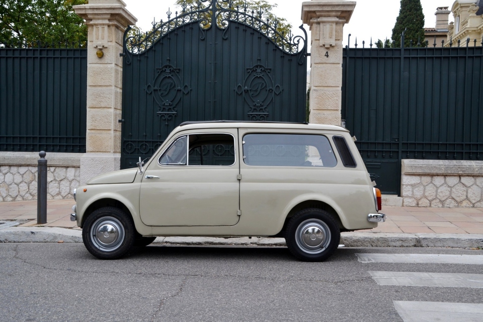1975 FIAT 500 Bianchina Giardiniera 1975 FIAT 500 Bianchina Giardiniera