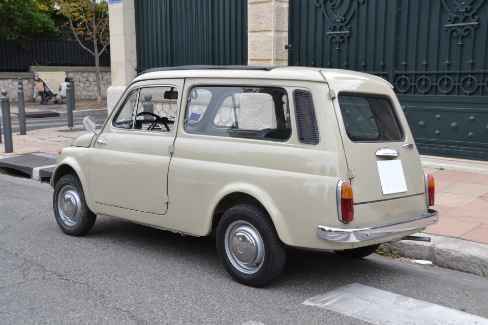1975 FIAT 500 Bianchina Giardiniera 1975 FIAT 500 Bianchina Giardiniera
