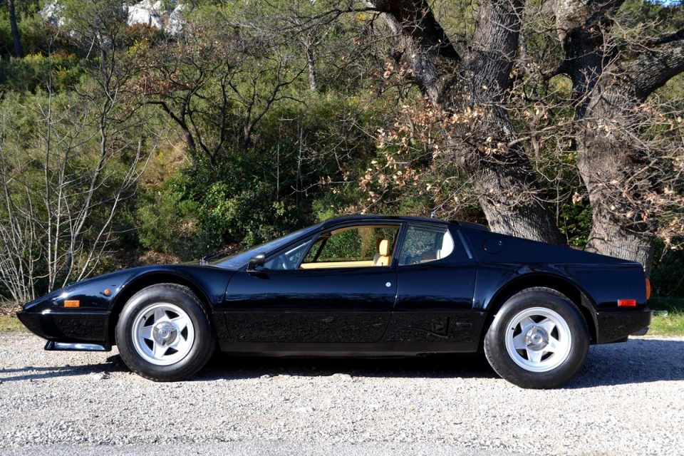 1977 FERRARI 512 BB 1977 FERRARI 512 BB