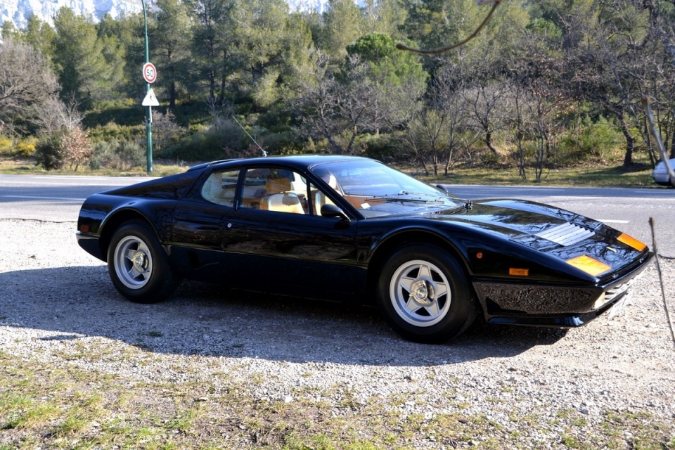 1977 FERRARI 512 BB 1977 FERRARI 512 BB
