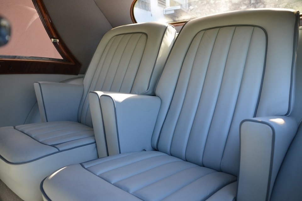 1953 BENTLEY R-Type Coach Hooper 1953 BENTLEY R-Type Coach Hooper
