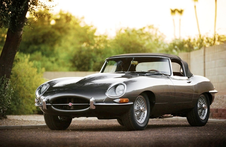 1963 JAGUAR E-Type Series I 3.8L Roadster 1963 JAGUAR E-Type Series I 3.8L Roadster