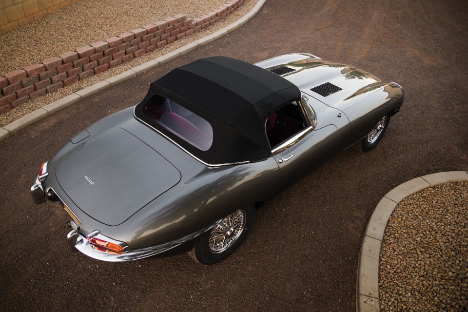1963 JAGUAR E-Type Series I 3.8L Roadster 1963 JAGUAR E-Type Series I 3.8L Roadster