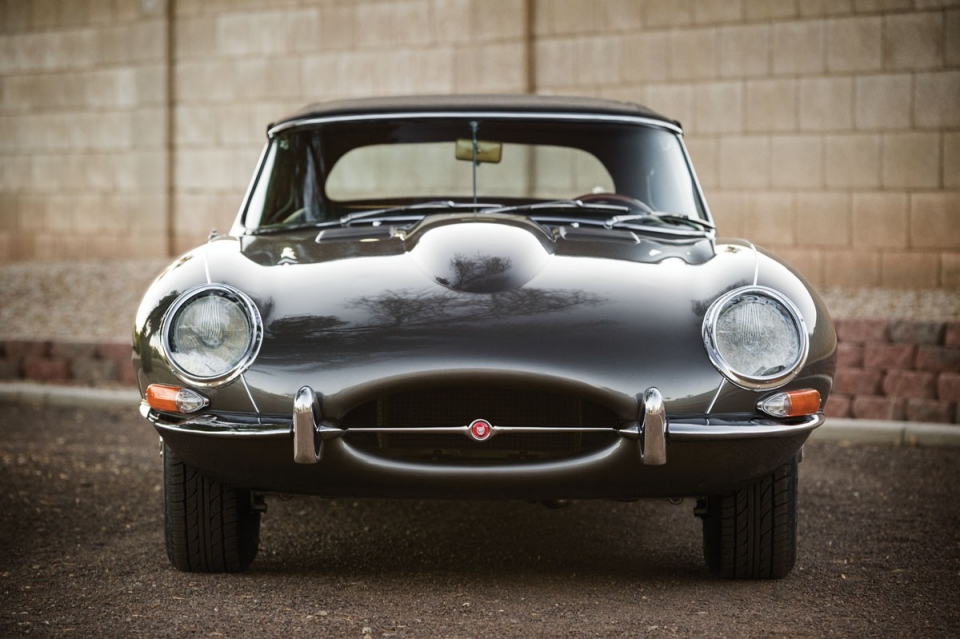 1963 JAGUAR E-Type Series I 3.8L Roadster 1963 JAGUAR E-Type Series I 3.8L Roadster