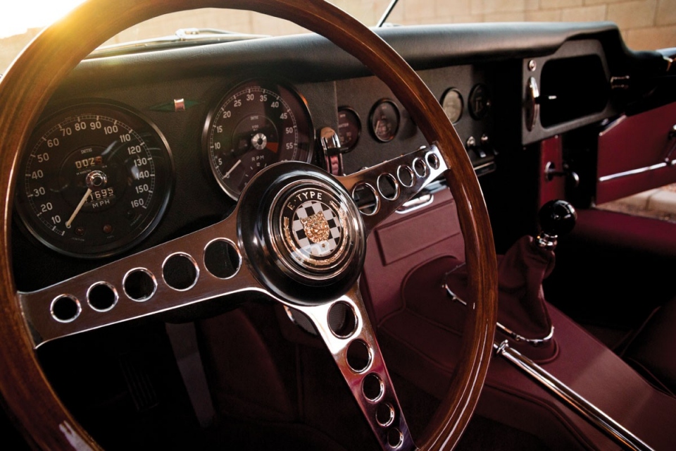1963 JAGUAR E-Type Series I 3.8L Roadster 1963 JAGUAR E-Type Series I 3.8L Roadster
