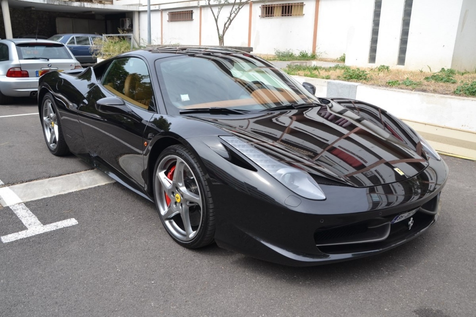 2011 FERRARI 458 Italia 2011 FERRARI 458 Italia