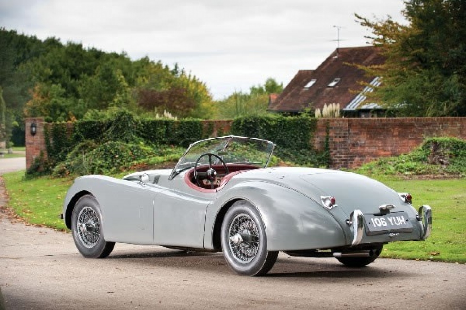 1953 JAGUAR XK120 SE Roadster 1953 JAGUAR XK120 SE Roadster