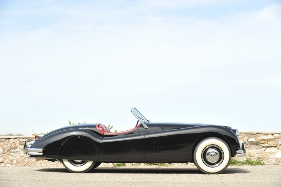 1957 JAGUAR XK140 Roadster