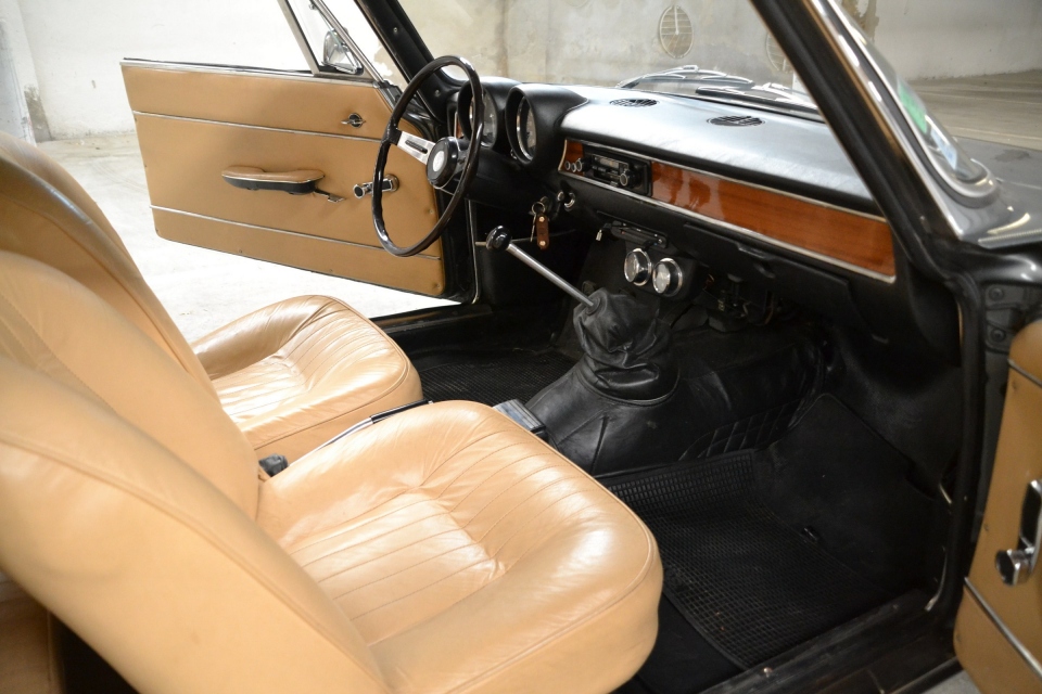 1969 ALFA ROMEO Giulia GT 1300 Junior 1969 ALFA ROMEO Giulia GT 1300 Junior