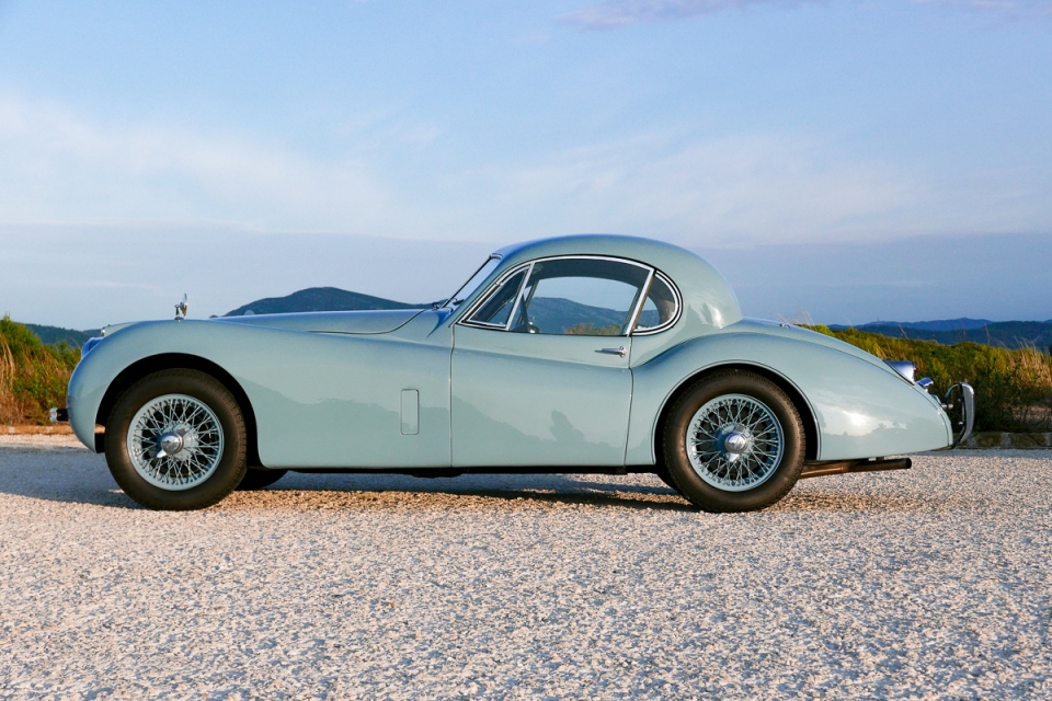 1953 JAGUAR XK 120 FHC