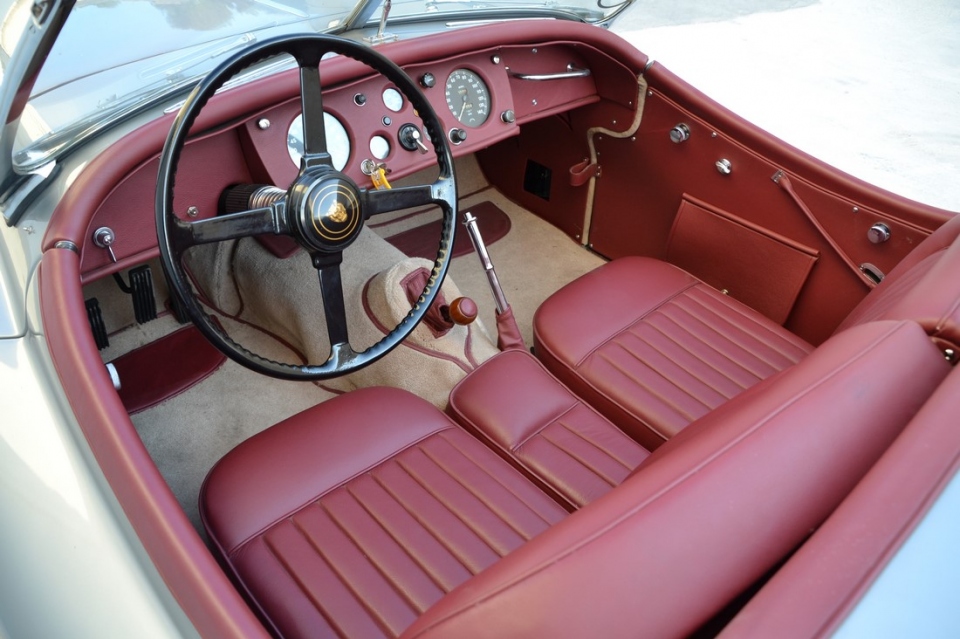 1954 JAGUAR XK140 Roadster 1954 JAGUAR XK140 Roadster