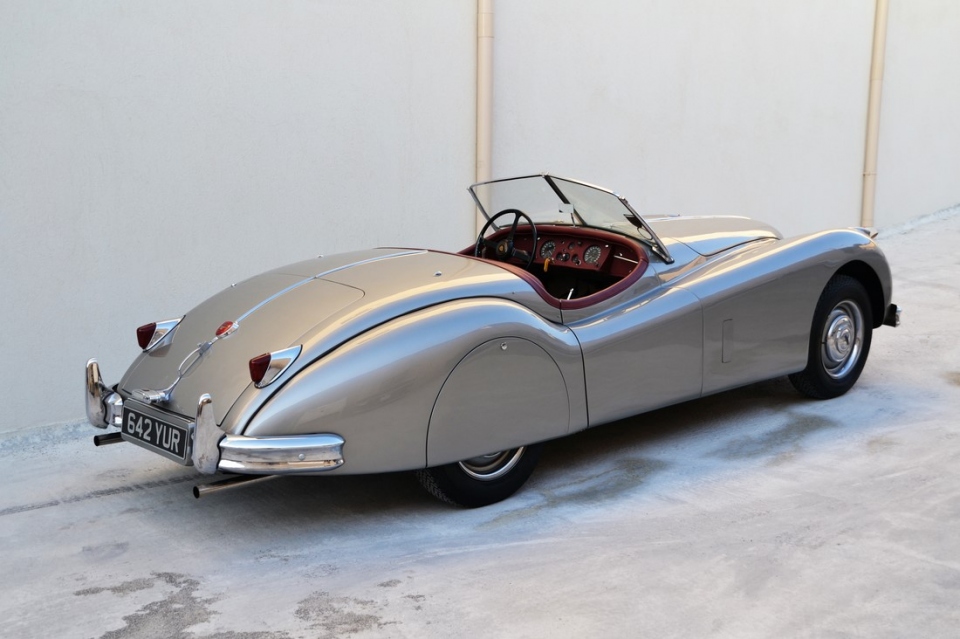 1954 JAGUAR XK140 Roadster 1954 JAGUAR XK140 Roadster