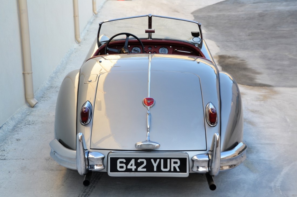 1954 JAGUAR XK140 Roadster 1954 JAGUAR XK140 Roadster