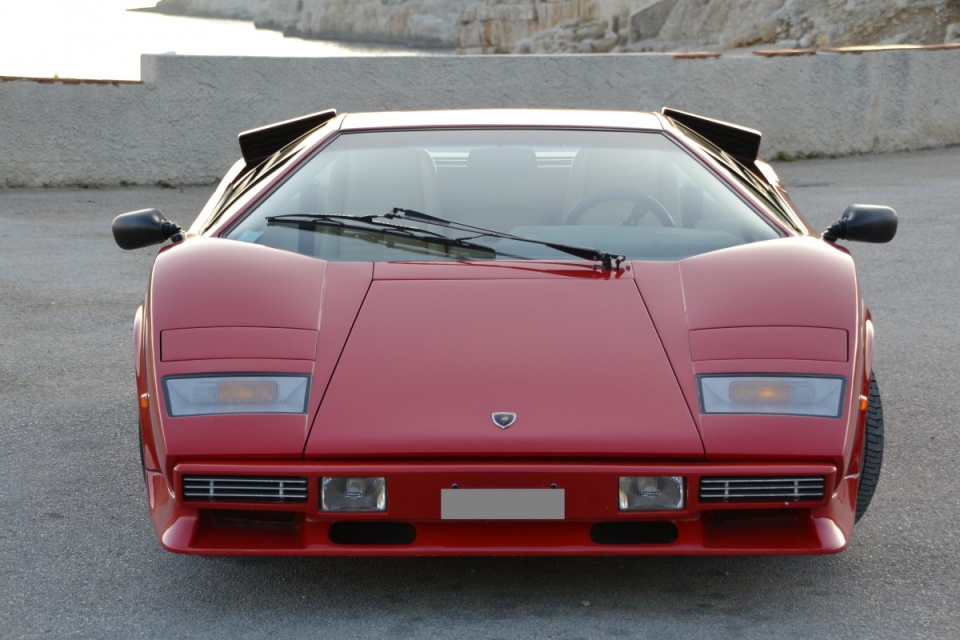 1981 LAMBORGHINI Countach LP 400S 1981 LAMBORGHINI Countach LP 400S