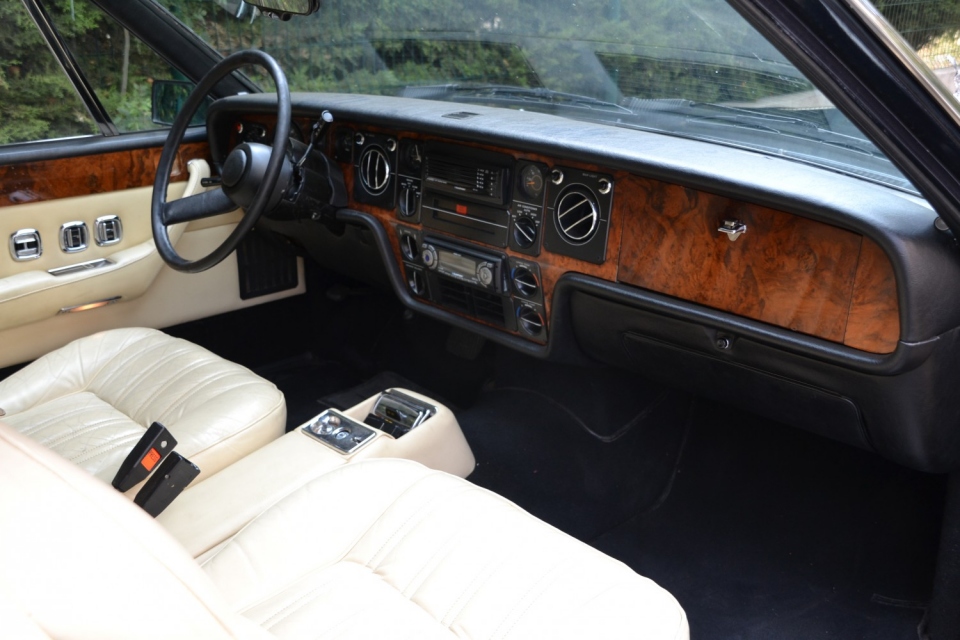 1976 ROLLS ROYCE Camargue 1976 ROLLS ROYCE Camargue