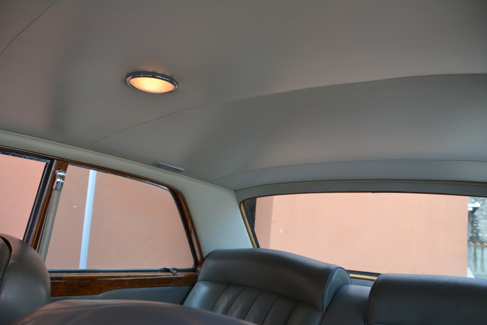 1970 ROLLS ROYCE Silver Shadow Mulliner Park Ward Two-door Saloon 1970 ROLLS ROYCE Silver Shadow Mulliner Park Ward Two-door Saloon