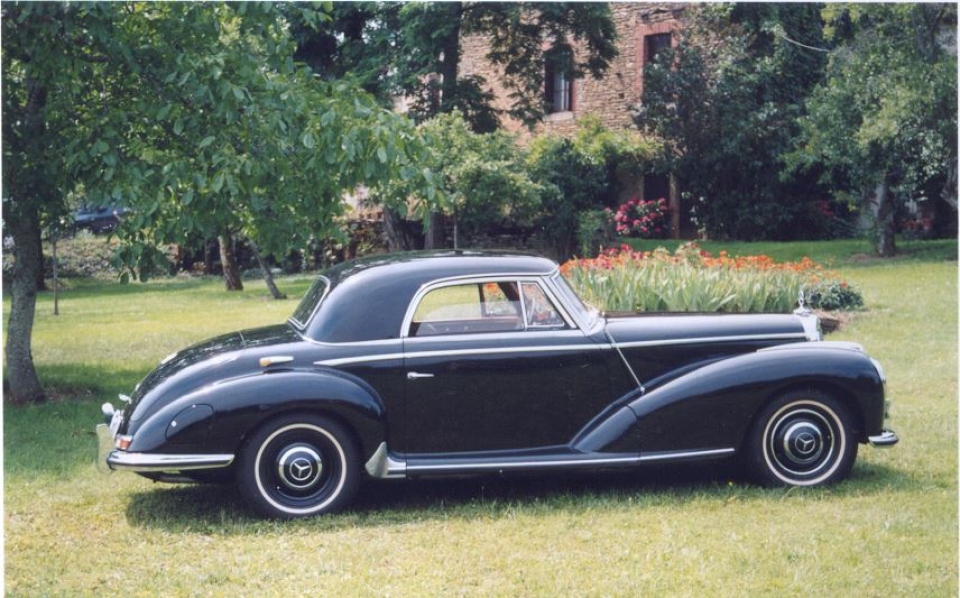 1954 MERCEDES 300 S Coupe 1954 MERCEDES 300 S Coupe