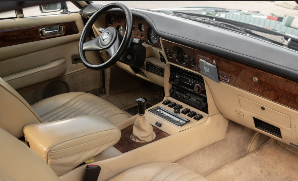 1986 ASTON MARTIN V8 Volante 1986 ASTON MARTIN V8 Volante