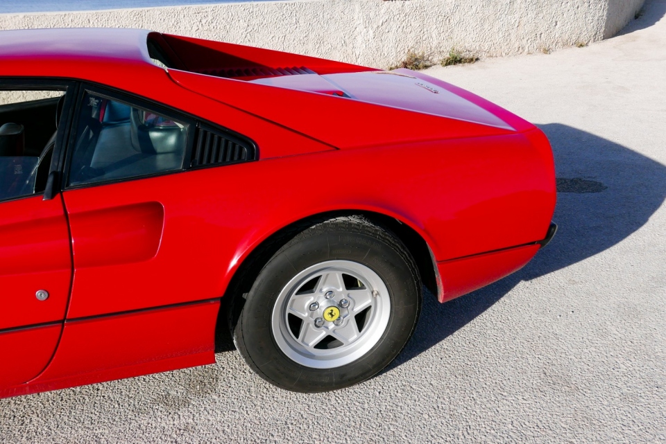 1976 FERRARI 308 GTB "Vetroresina" 1976 FERRARI 308 GTB "Vetroresina"