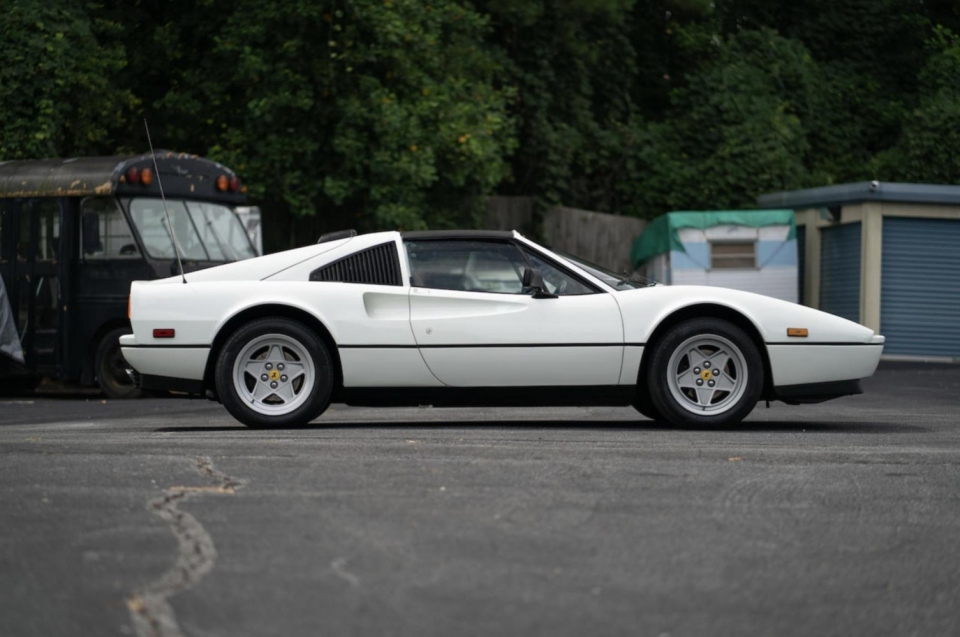 1986 FERRARI 328 GTS 1986 FERRARI 328 GTS
