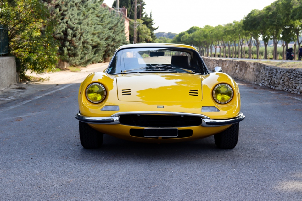 1972 FERRARI Dino 246 GT 1972 FERRARI Dino 246 GT