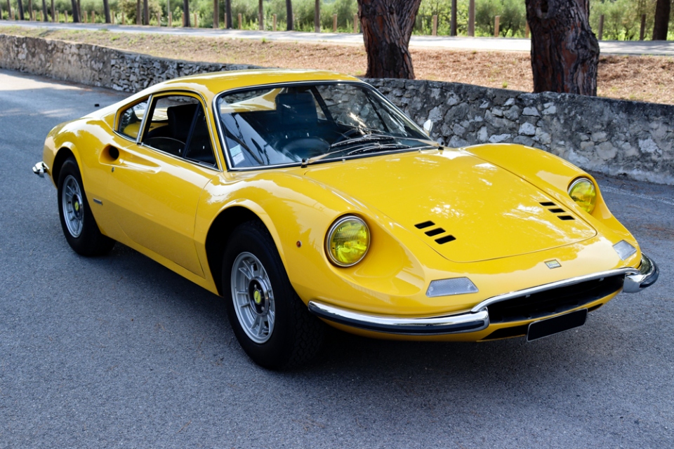 1972 FERRARI Dino 246 GT 1972 FERRARI Dino 246 GT