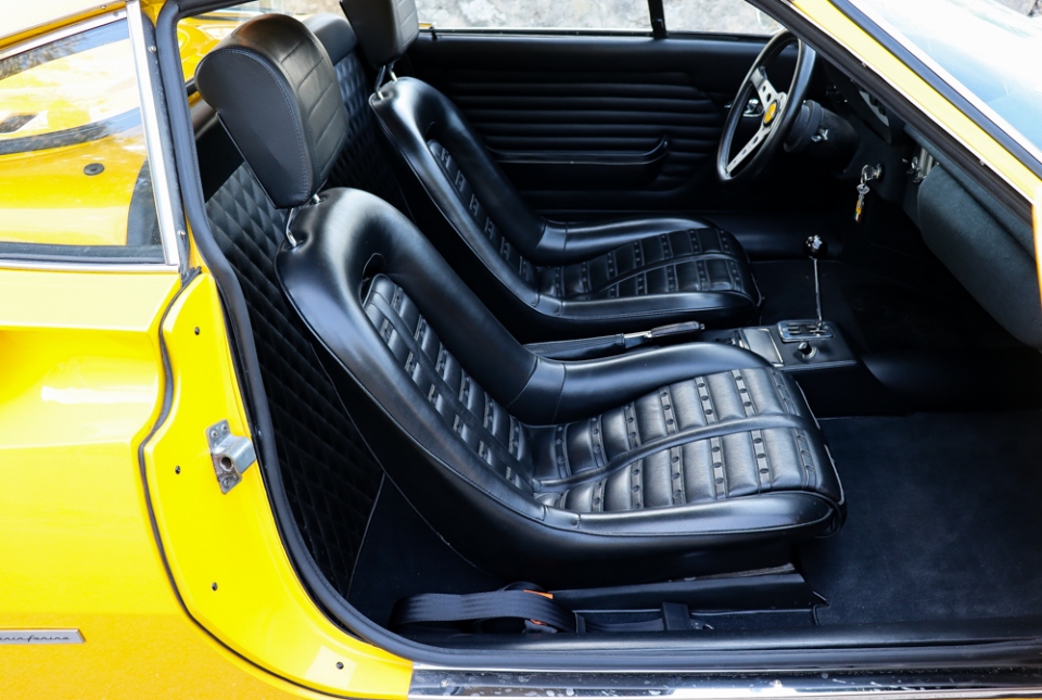 1972 FERRARI Dino 246 GT 1972 FERRARI Dino 246 GT