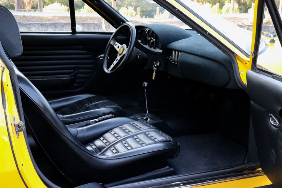 1972 FERRARI Dino 246 GT 1972 FERRARI Dino 246 GT