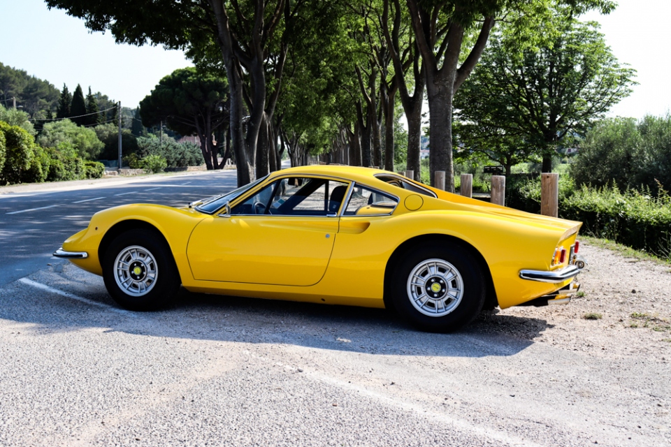 1972 FERRARI Dino 246 GT 1972 FERRARI Dino 246 GT