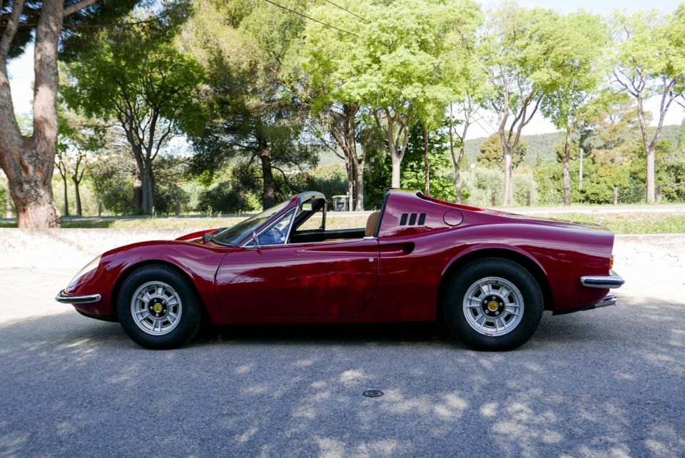 1973 FERRARI Dino 246 GTS 