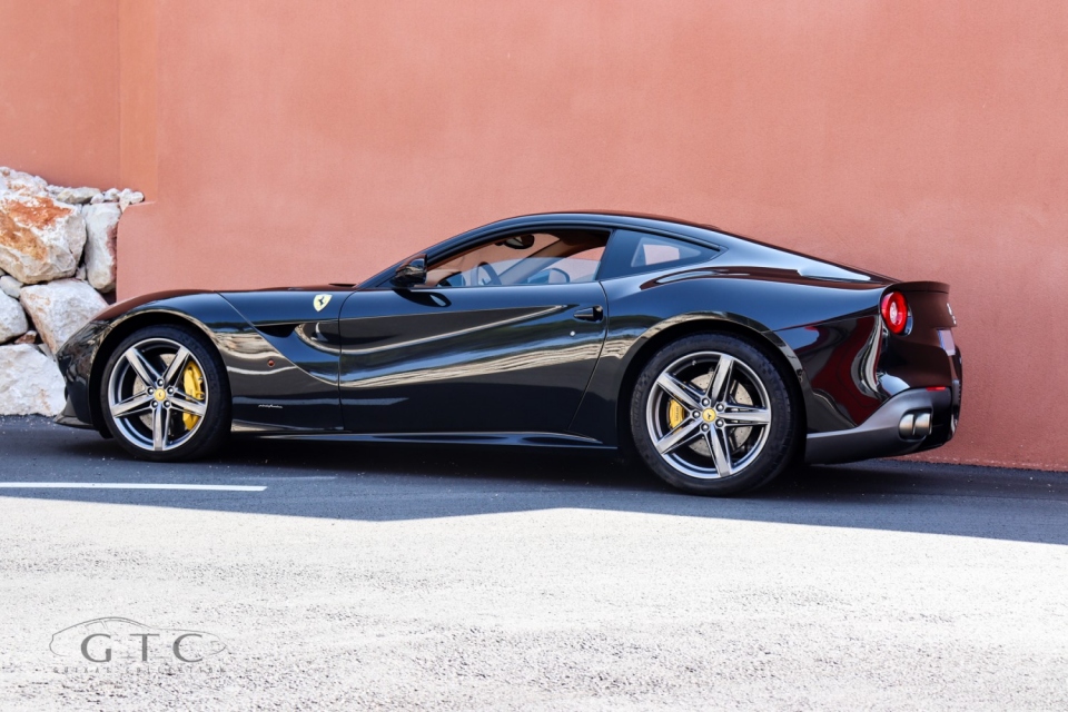 2013 FERRARI F12 2013 FERRARI F12