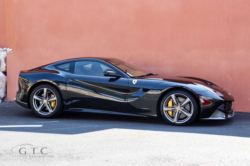 2013 FERRARI F12 2013 FERRARI F12