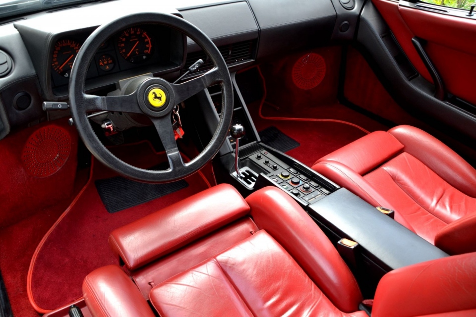 1986 FERRARI Testarossa