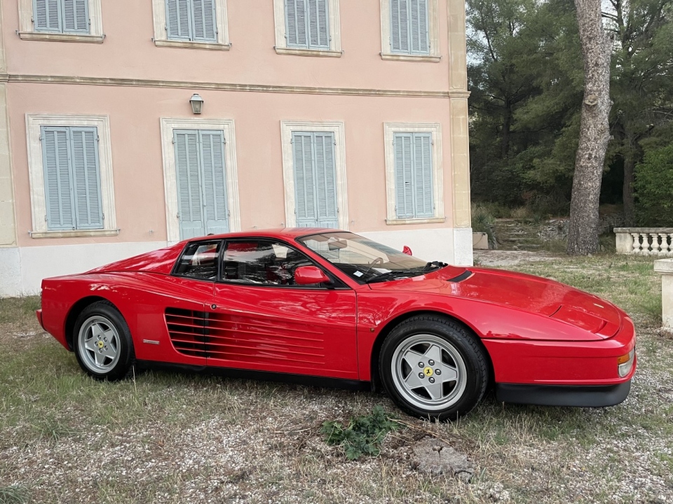 1990 FERRARI Testarossa 1990 FERRARI Testarossa