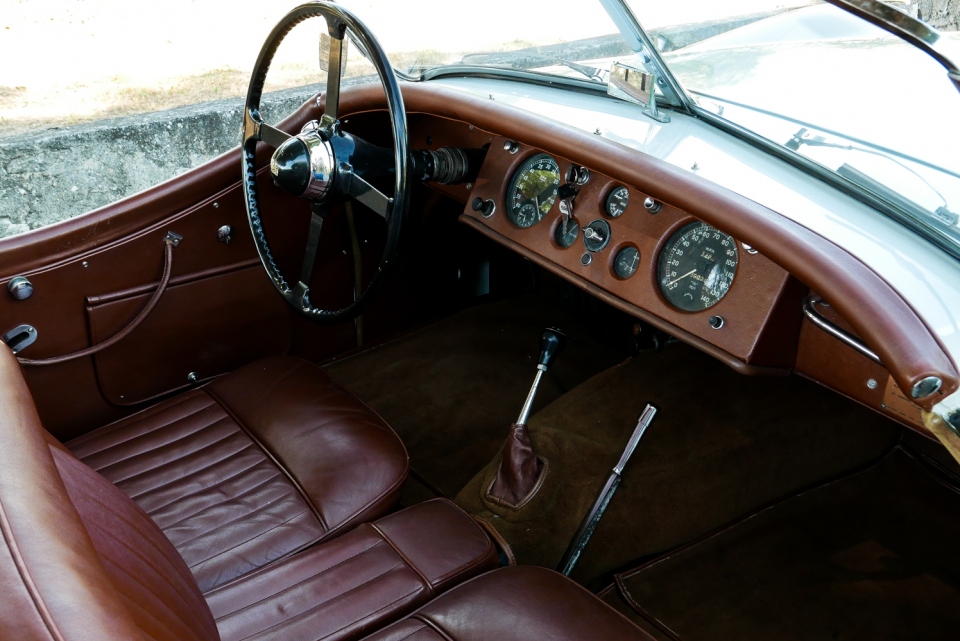 1952 JAGUAR XK 120 OTS