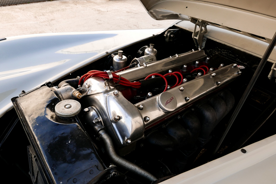 1952 JAGUAR XK 120 OTS