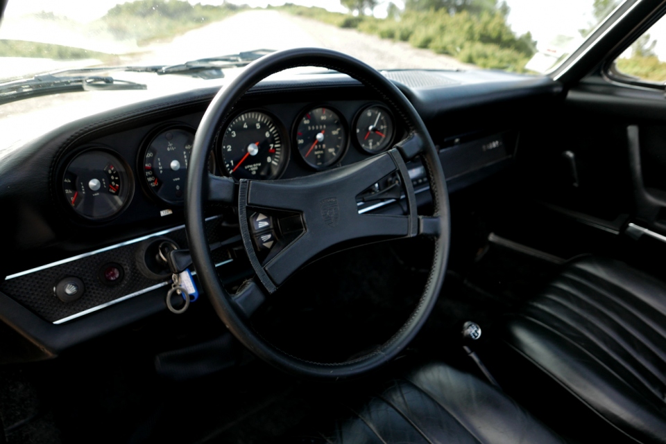 1970 PORSCHE 911 2.2L 1970 PORSCHE 911 2.2L